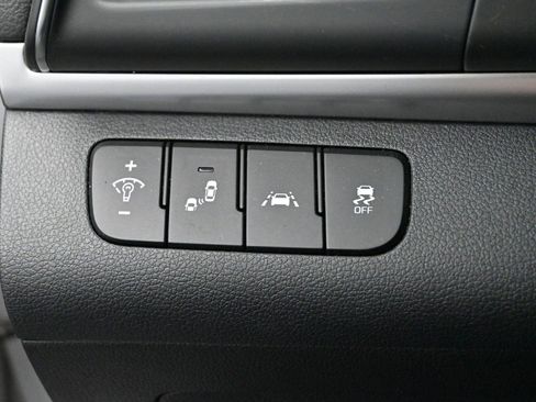 Used 2019 Hyundai Elantra SEL w/ Cargo Package image 18