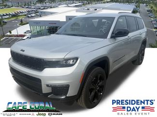 New 2025 Jeep Grand Cherokee L Limited w/ Black Appearance Package 360° Tour