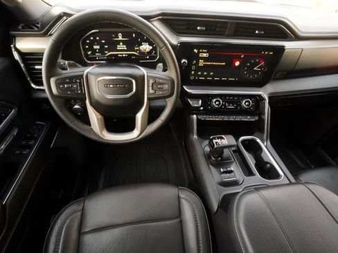 Used 2024 GMC Sierra 1500 Denali w/ Technology Package image 19