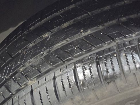 Used 2023 Ford Escape Platinum image 9