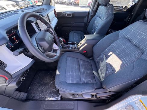 New 2025 Ford Bronco Heritage Edition image 17