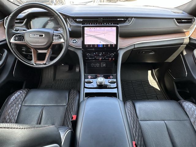 Used 2022 Jeep Grand Cherokee L Summit w/ Advanced Protech Group IV AWD/4WD image 10