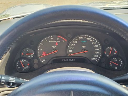 Used 2001 Chevrolet Corvette Convertible w/ Preferred Equipment Group2 RWD image 21