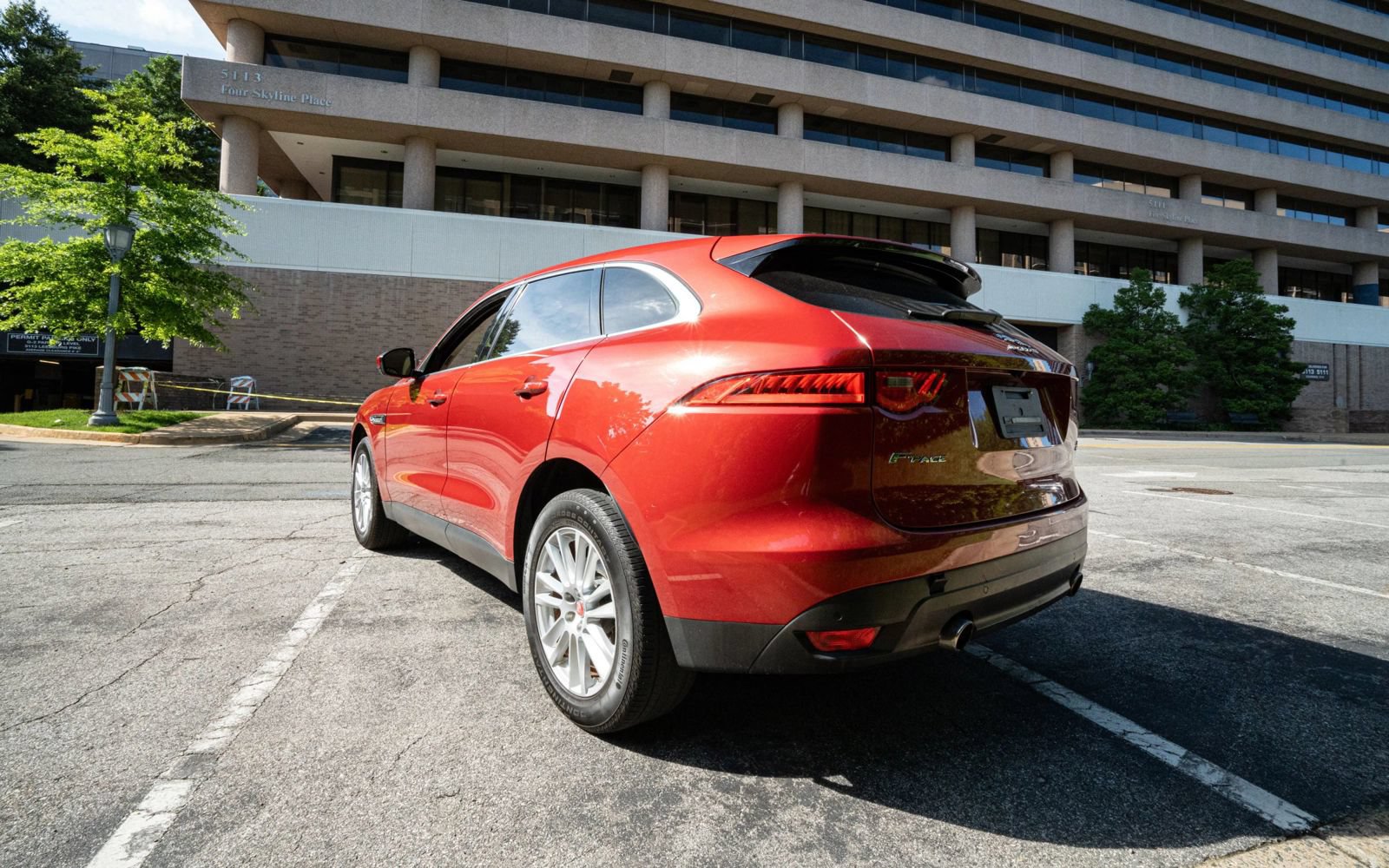 Used 2017 Jaguar F-PACE Prestige AWD/4WD image 3