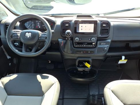 Used 2025 RAM ProMaster 3500 w/ Convenience Group image 13