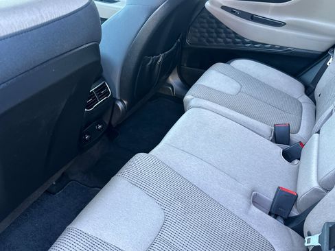 Certified 2023 Hyundai Santa Fe SE image 12