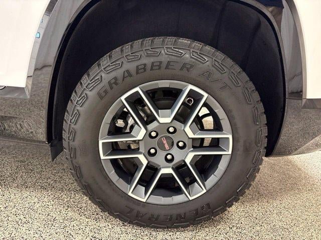 Used 2026 GMC Terrain AT4 w/ Convenience Package III AWD/4WD image 34