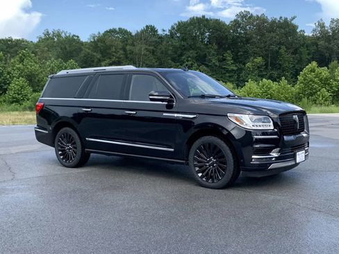 Used 2018 Lincoln Navigator L Reserve w/ Technology Package image 1