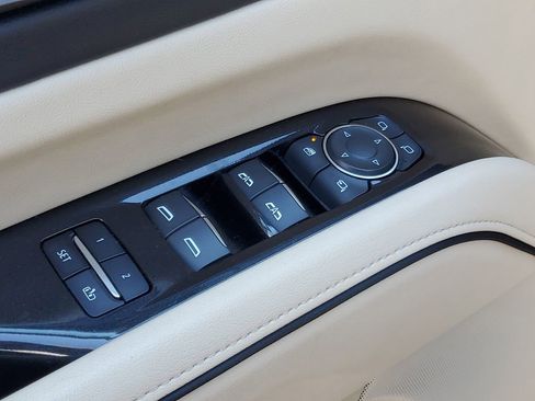 Used 2023 Cadillac Escalade ESV Premium Luxury w/ LPO, Radiant Package AWD/4WD image 22