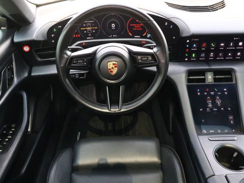 Used 2021 Porsche Taycan RWD image 10