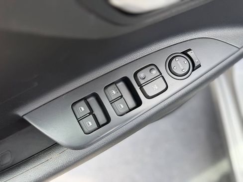Used 2021 Kia Rio S FWD image 10