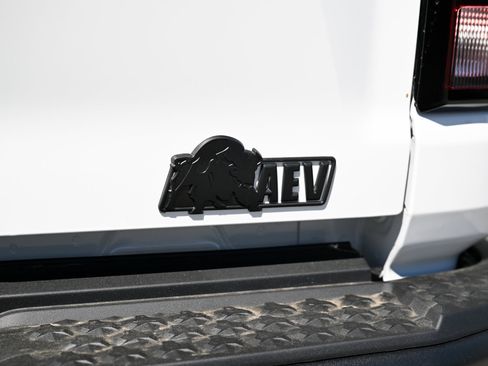 New 2026 Chevrolet Colorado ZR2 w/ ZR2 Bison Edition image 32