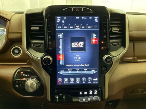 Used 2020 RAM 2500 Laramie AWD/4WD image 14
