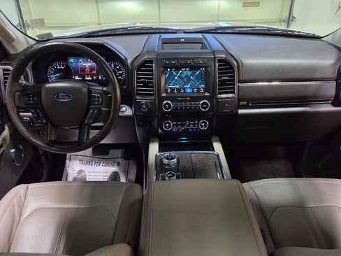 Used 2018 Ford Expedition Limited w/ Equipment Group 301A AWD/4WD image 19