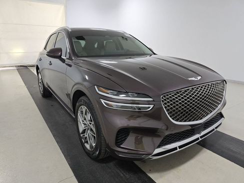 Used 2023 Genesis GV70 2.5T w/ Select Package AWD/4WD image 3