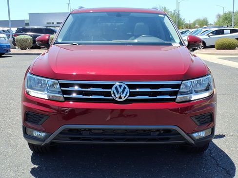 Used 2019 Volkswagen Tiguan SEL FWD image 2