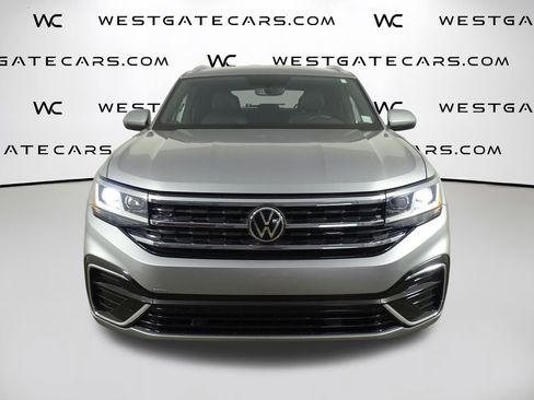 Used 2020 Volkswagen Atlas Cross Sport SE w/ Towing Package image 4
