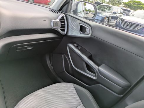 Certified 2023 Kia Soul LX w/ LX Technology Package FWD image 13