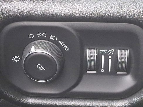 Used 2020 RAM 2500 Tradesman image 23