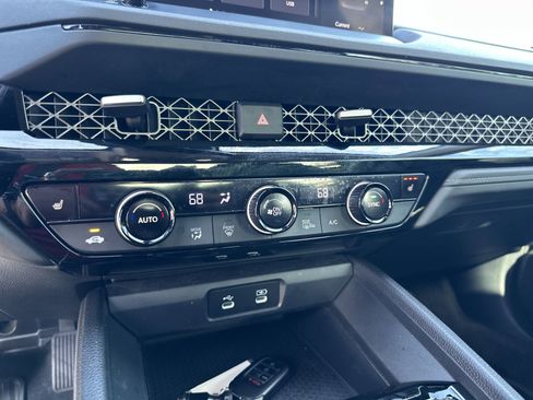 Used 2023 Honda Accord EX-L image 30