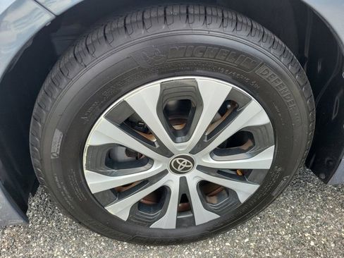 Used 2020 Toyota Corolla LE image 17