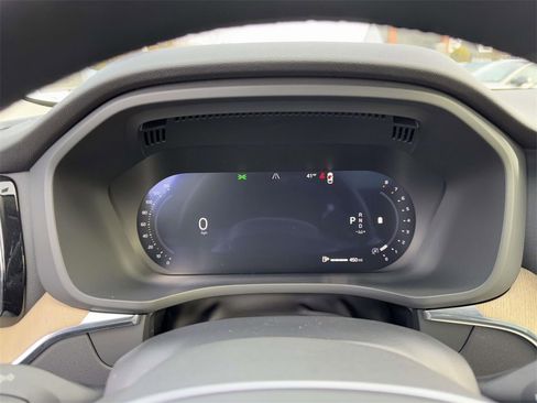 Certified 2026 Volvo XC60 B5 Plus w/ Protection Package Premier image 23