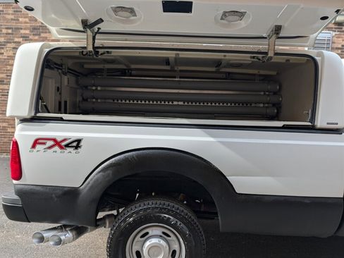 Used 2015 Ford F250 XL w/ Power Equipment Group AWD/4WD image 28