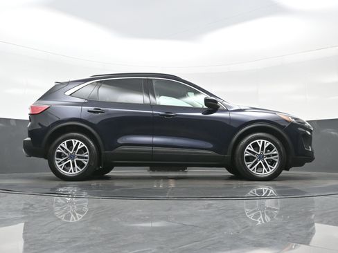 Used 2021 Ford Escape SEL image 32