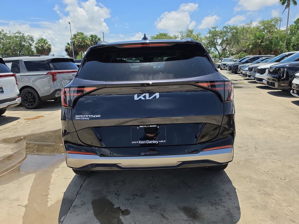 New 2027 Kia Sportage SX FWD image 7