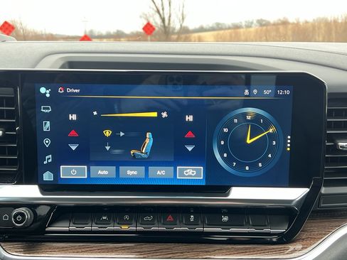 Used 2025 Chevrolet Silverado 1500 RST image 26