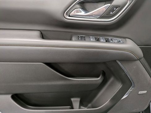 Used 2024 GMC Yukon AT4 w/ AT4 Premium Plus Package image 10