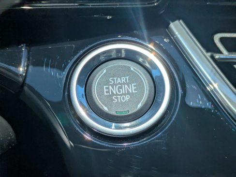 New 2026 Chevrolet Trax RS w/ Sunroof Package FWD image 22
