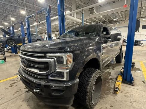 Used 2020 Ford F350 Platinum image 3