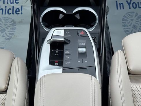 Used 2024 BMW X1 M35i w/ Premium Package image 21