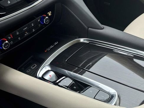 Used 2022 Buick Enclave Premium w/ Experience Buick Package image 34