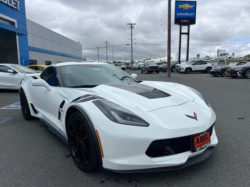 Used 2017 Chevrolet Corvette Grand Sport RWD image 3