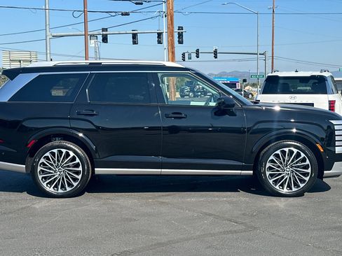 New 2026 Hyundai Palisade Calligraphy image 3