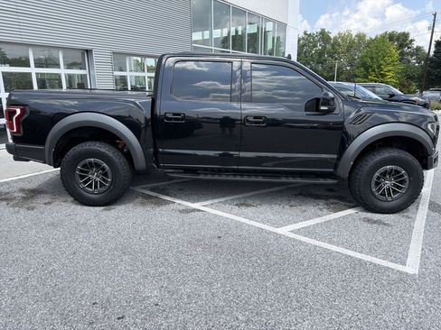 Used 2020 Ford F150 Raptor w/ Equipment Group 802A Luxury AWD/4WD image 8
