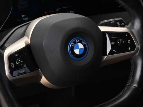 Used 2023 BMW iX xDrive50 w/ Premium Package AWD/4WD image 22