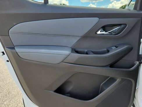 Used 2019 Chevrolet Traverse Premier w/ LPO, Floor Liner Package AWD/4WD image 9