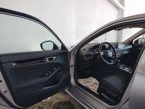 Used 2022 Honda Civic EX image 17