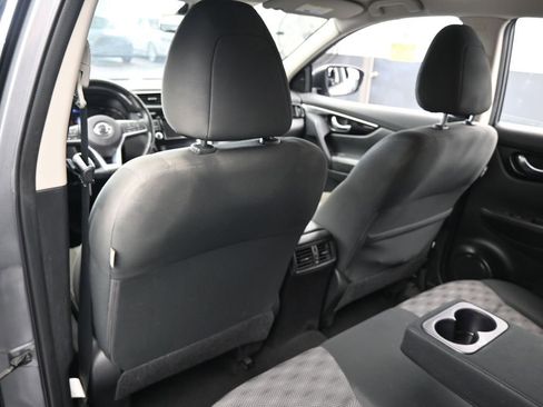 Used 2021 Nissan Rogue Sport SV image 32