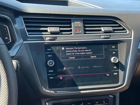 Used 2022 Volkswagen Tiguan SEL R-Line image 22