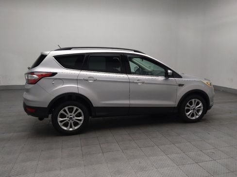 Used 2017 Ford Escape SE w/ Equipment Group 201A image 10