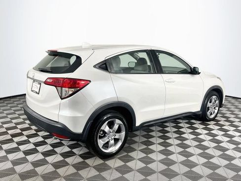 Used 2022 Honda HR-V LX image 8