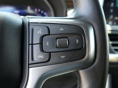 Used 2024 Chevrolet Suburban Premier RWD image 15