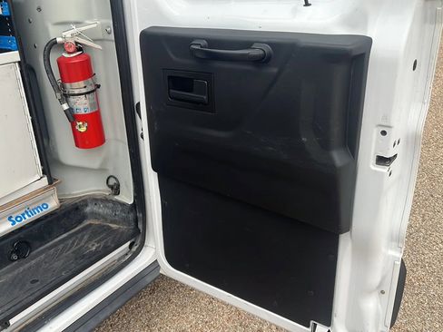 Used 2015 Ford Transit 250 130 Low Roof RWD image 21