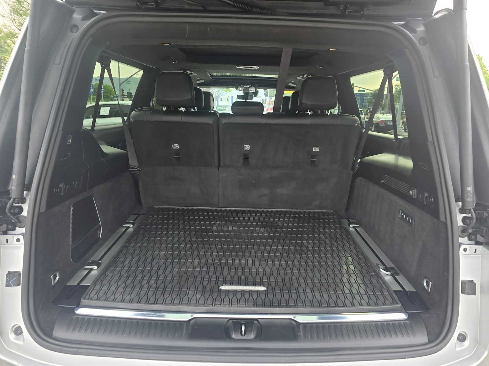 Used 2024 Jeep Grand Wagoneer L Series III AWD/4WD image 19
