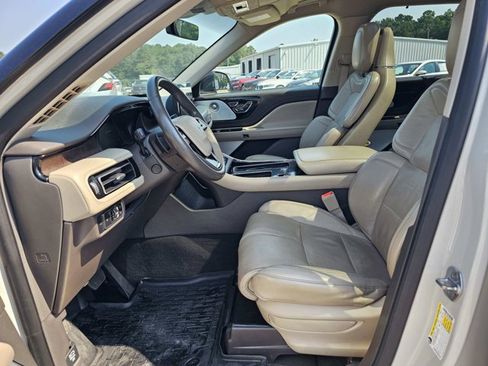 Used 2020 Lincoln Aviator Reserve w/ Equipment Group 202A AWD/4WD image 12