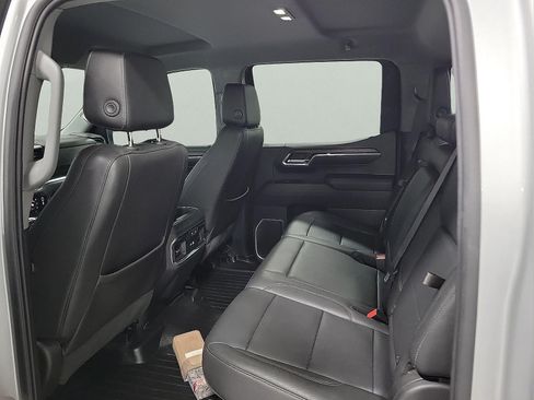 Used 2022 GMC Sierra 1500 SLT w/ SLT Premium Plus Package AWD/4WD image 8